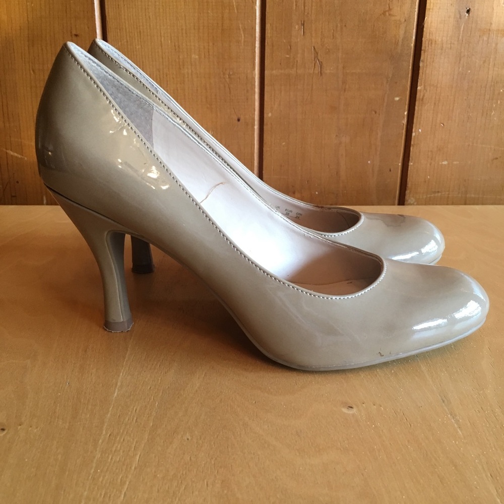 Beige Pumps